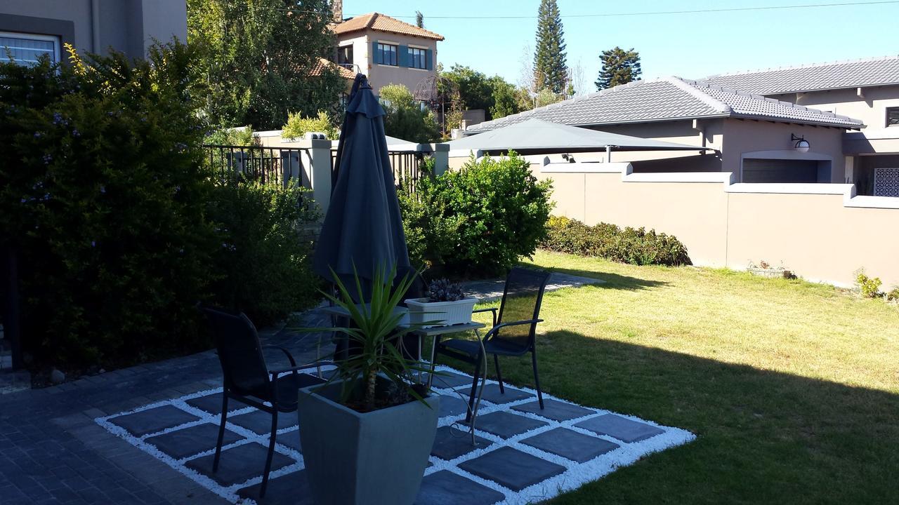 Apartamento 29 Carissa Street Somerset West Exterior foto